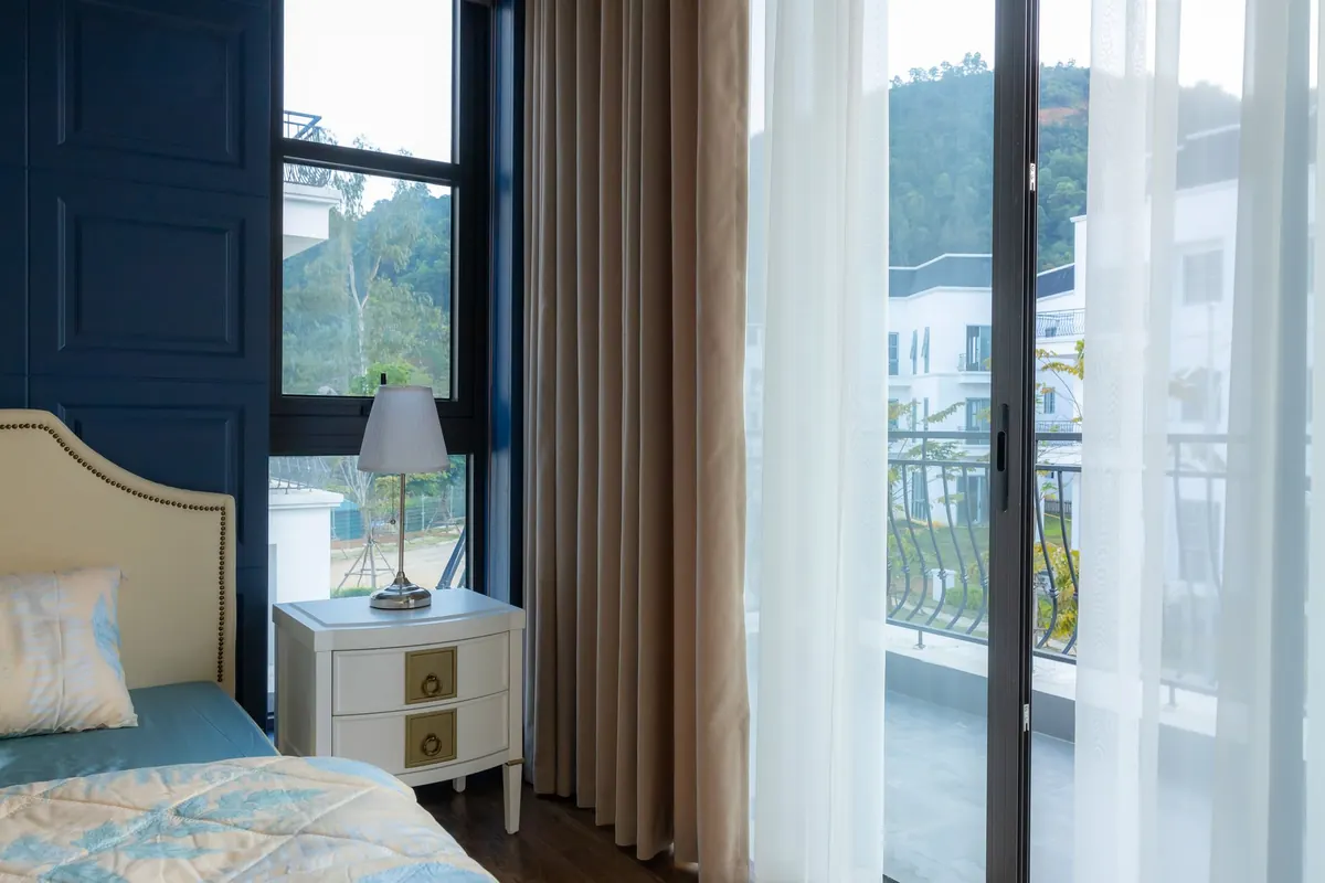 How to Hang Linen Curtains: Measuring, Lining and Styling