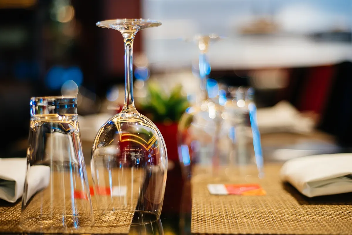 How to Measure Your Dining Table for the Right Linen Tablecloth